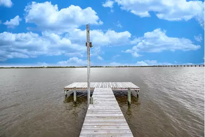 748 W Bayshore Drive, Palacios, TX 77465 - Photo 43