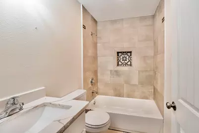 529 S Illinois Avenue, League City, TX 77573 - Photo 15