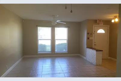 11123 Hazelhurst Drive, Houston, TX 77043 - Photo 11