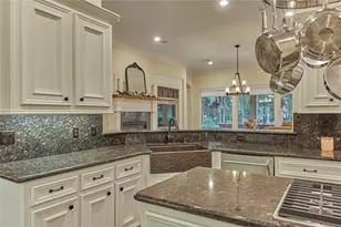 203 Monterrey Rd E, Montgomery, TX 77356 - Photo 17