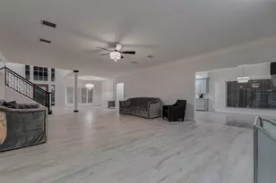 19 Wickham Ct, Sugar Land, TX 77479 - Photo 13