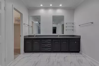 19 Wickham Court, Sugar Land, TX 77479 - Photo 25