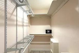 5763 Westover St, Houston, TX 77033 - Photo 11