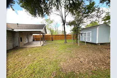 5763 Westover Street, Houston, TX 77033 - Photo 17