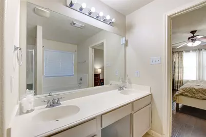 10202 Middleglen Lane, Houston, TX 77034 - Photo 15