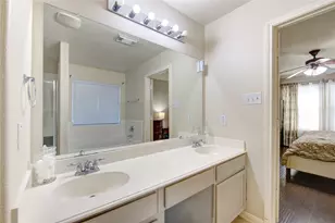 10202 Middleglen Ln, Houston, TX 77034 - Photo 15