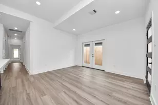9309 Caddo St, Houston, TX 77078 - Photo 9