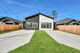 9309 Caddo St, Houston, TX 77078 - Photo 3