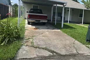 10417 Fairfax St, Houston, TX 77029 - Photo 7