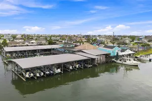 22118 Matagorda Dr, Galveston, TX 77554 - Photo 45