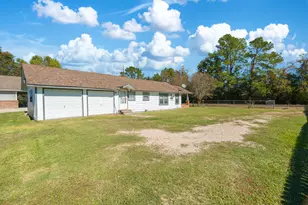 816 Martin Luther King Rd, Ames, TX 77575 - Photo 25