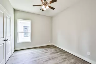 420 Ave B, La Marque, TX 77564 - Photo 15