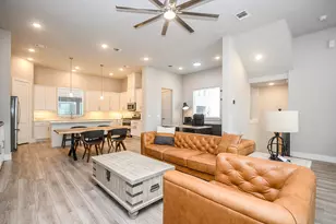 1952 Purswell Rd, Houston, TX 77055 - Photo 11