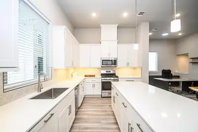 1952 Purswell Road, Houston, TX 77055 - Photo 17