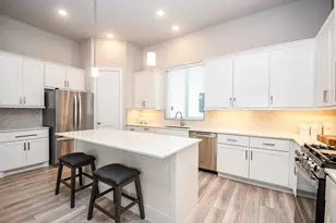1952 Purswell Rd, Houston, TX 77055 - Photo 15