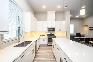 1952 Purswell Rd, Houston, TX 77055 - Photo 17