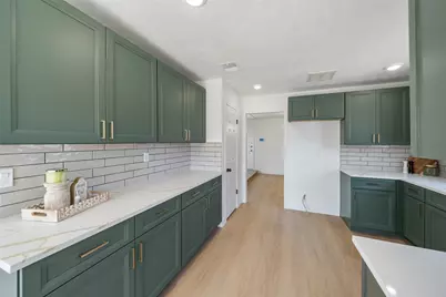 5607 Arncliffe Drive, Houston, TX 77088 - Photo 15