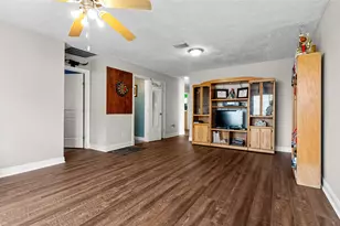 21722 Wildcroft Dr, Katy, TX 77449 - Photo 15
