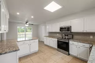 28081 Ivy Oaks Ln, Splendora, TX 77372 - Photo 5