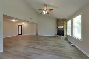 13307 Venice Cir, Stafford, TX 77477 - Photo 3