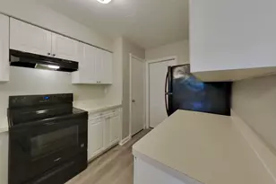 13307 Venice Cir, Stafford, TX 77477 - Photo 5