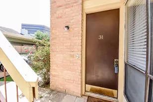 1881 Bering Dr, Houston, TX 77057 - Photo 3