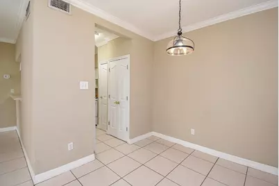 1881 Bering Drive #31, Houston, TX 77057 - Photo 5