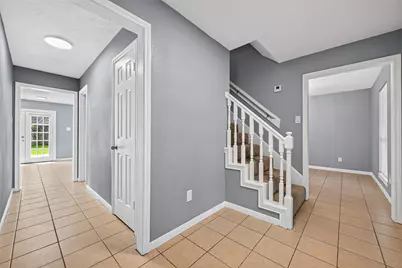 6715 Greenvale Lane, Houston, TX 77066 - Photo 3