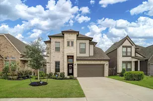 1931 Middle Pass Ln, Angleton, TX 77515 - Photo 1