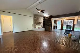 11419 Sharpcrest St, Houston, TX 77072 - Photo 3