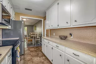 121 5th St, Brazoria, TX 77422 - Photo 15