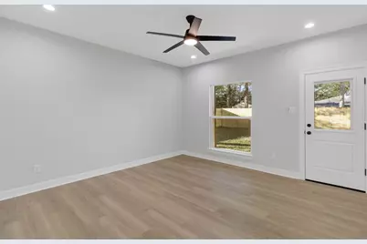 2651 Beaumont Ave, Liberty, TX 77575 - Photo 13