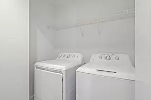 906 Andrews St, Houston, TX 77019 - Photo 9