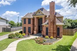 419 Oak Haven St, Baytown, TX 77520 - Photo 3