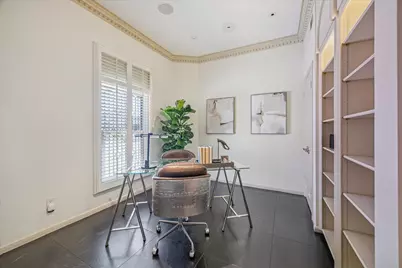 2102 Canongate Drive, Houston, TX 77056 - Photo 23