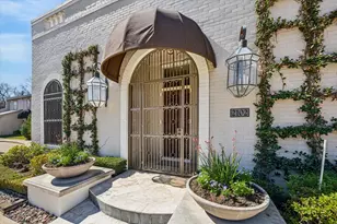 2102 Canongate Dr, Houston, TX 77056 - Photo 5