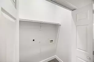 1550 Lombardy St, Houston, TX 77023 - Photo 13