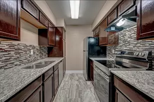 6606 De Moss Dr, Houston, TX 77074 - Photo 7