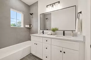 7957 Booker St, Houston, TX 77028 - Photo 5