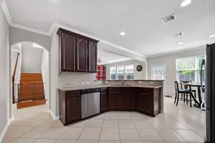 9106 Fuqua Breeze Dr, Houston, TX 77075 - Photo 9