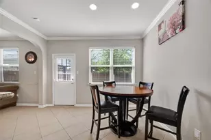 9106 Fuqua Breeze Dr, Houston, TX 77075 - Photo 15