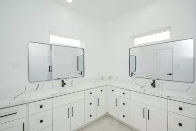 1415 E 35th Street, Houston, TX 77022 - Photo 15