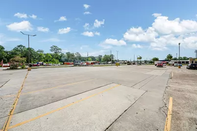 23221 Aldine Westfield Rd Road, Spring, TX 77373 - Photo 9