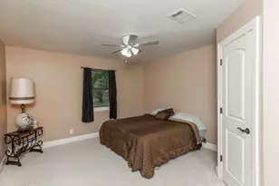 995 Strickland St, Vidor, TX 77662 - Photo 23