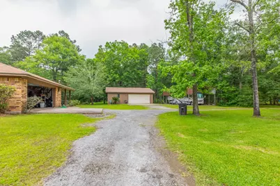 995 Strickland Street, Vidor, TX 77662 - Photo 31
