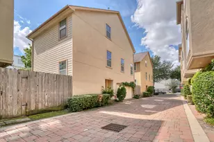 1602 A Colorado St, Houston, TX 77007 - Photo 3