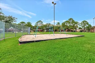 15131 Cranbourne Dr, Houston, TX 77062 - Photo 37