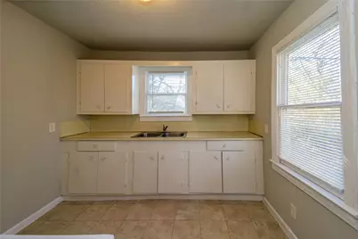 4150 Brandon Street #B, Beaumont, TX 77705 - Photo 13