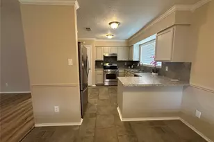 7646 Western Oak Ln, Houston, TX 77040 - Photo 13