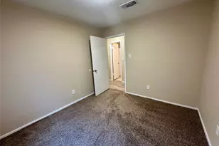 7646 Western Oak Ln, Houston, TX 77040 - Photo 19